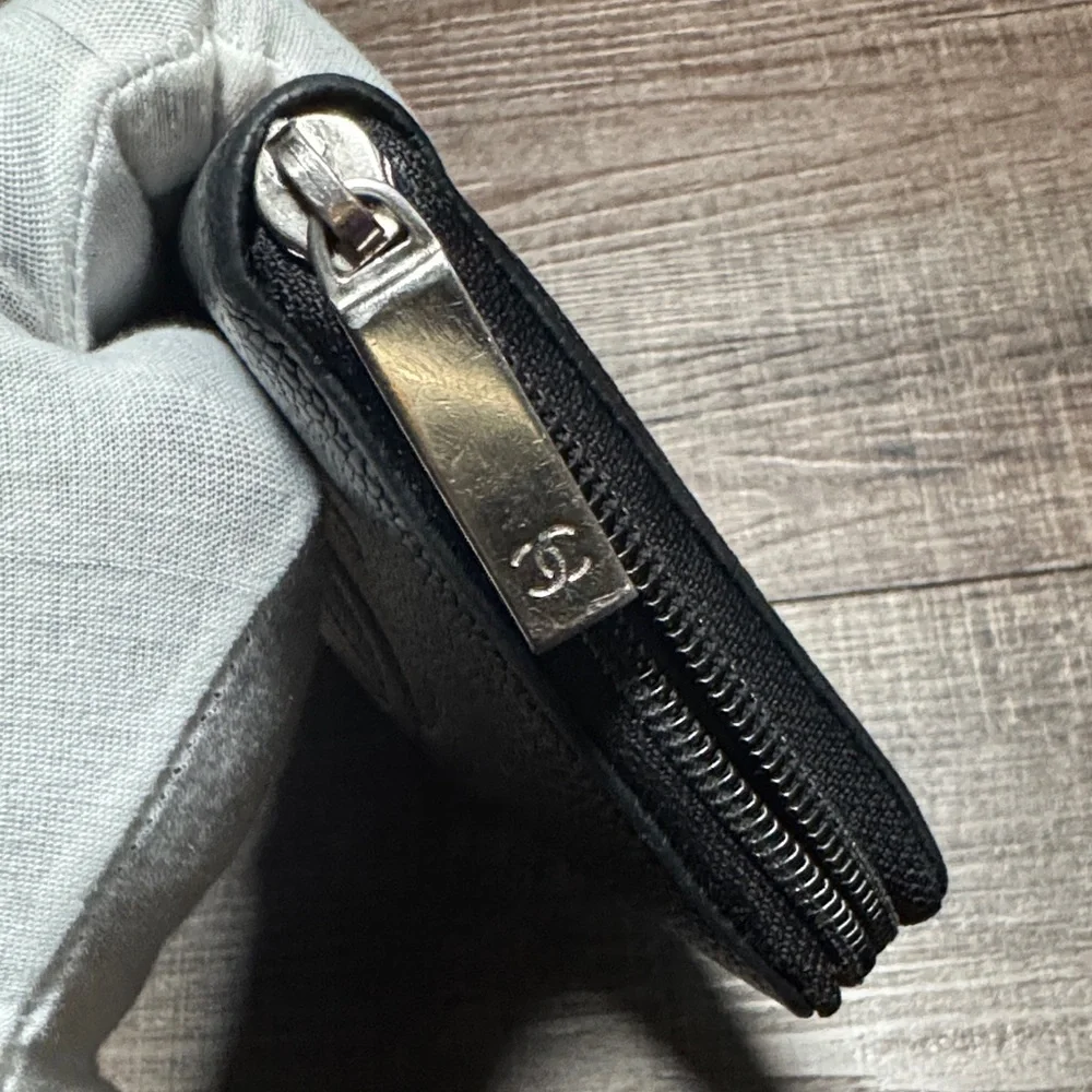 CHANEL Black Leather Zip around Wallet - Picture 4 of 16